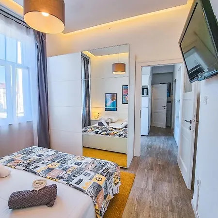 Cozy Studio Apartment On Riva Split
