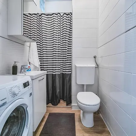 Cozy Studio Apartment On Riva *