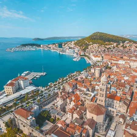 Cozy Studio Apartment On Riva * Split